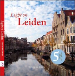 cover Light on Leiden